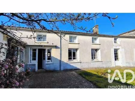 vente maison à fontenay-le-comte (85200) : à vendre / 118m² fontenay-le-comte