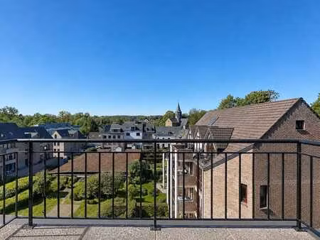 lumineux duplex - 2 terrasses - peb b - idéal investisseurs