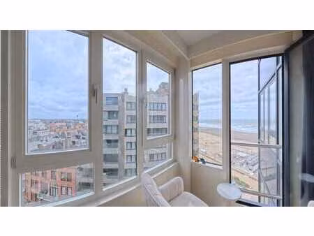 1 ch. appartement avec vues magnifiques sur mer et arrière-p