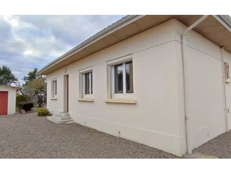 location maison  96.53 m² t-4 à bazet  880 €