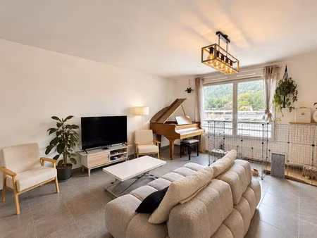 vente appartement 3 pièces 67.74 m² à gex (01170)  330 000 €