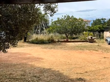 pierreplane terrain 665 m² avec permis purgé pour villa contemporaine