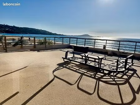 t3 vide direct plage à l’année