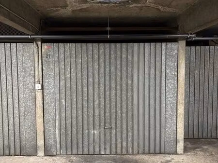 location box/garage