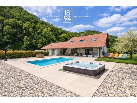 maison de luxe à vendre à chanaz