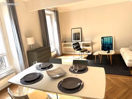 loue appartement rénové  51 m² · paris 75017 · rue legendre batignolles