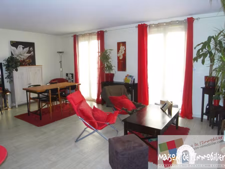 a louer à cognac - appartement 2 pièces - 64m2 - résidence
