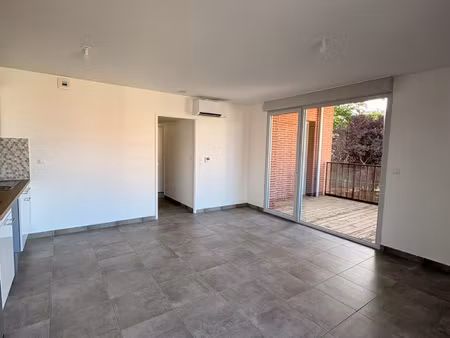 louer appartement t3 neuf en copropriété avec terrasse et pa