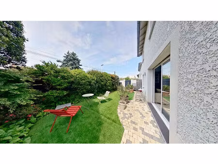 lyon 08 maison individuelle 5 pièces 122 m²