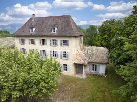 vente maison 10 pièces 342 m² à montalieu-vercieu (38390)  560 000 €