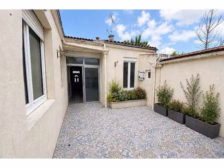 vente maison 5 pièces 92 m² rochefort (17300)