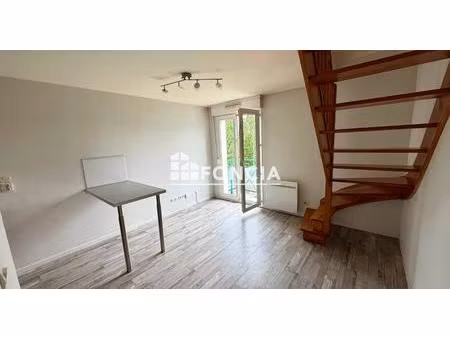 t2 en duplex idealement place proche de la gare et des facultes