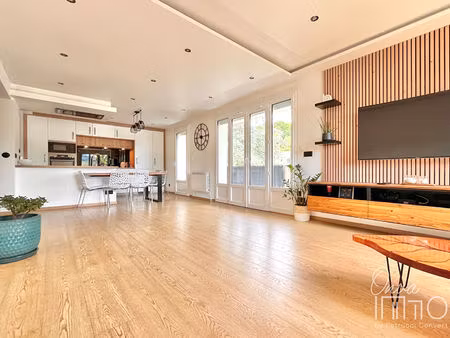 fontaines-sur-saône - t3 de 80 m² entièrement rénové avec balcon