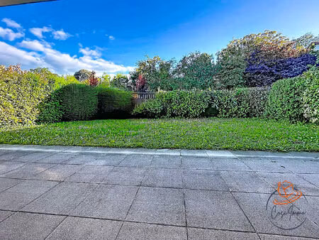 appartement t4 en rez avec terrasse et jardin.