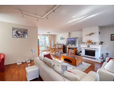 maison individuelle - 200 m² utiles