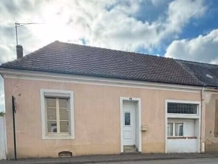 exclusivité ? maison de village à prévelles (72110)