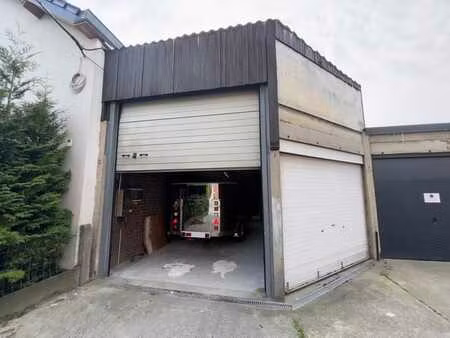 garage / entrepôt à louer