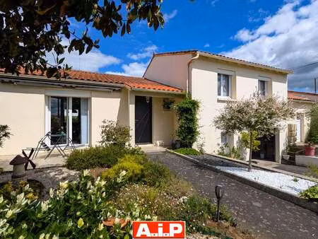 vente maison à cerizay (79140) : à vendre / 98m² cerizay