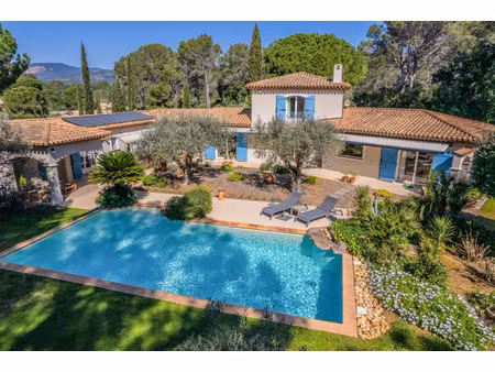 villa de luxe à vendre dans le quartier nord rn
