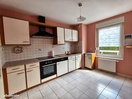 a vendre - beau f3 de 63.10m² avec balcon et garage