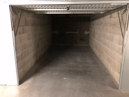 location garage/box 44200 nantes