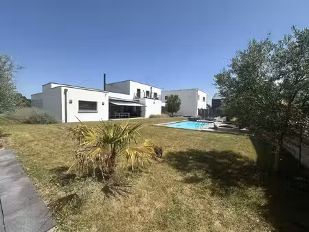 maison de luxe à vendre à orcet