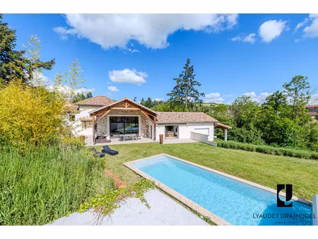maison de luxe à vendre à balbigny