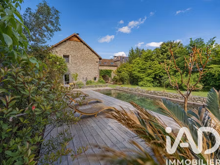 maison de luxe à vendre dans le quartier est