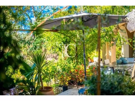 maison 159m² habitables 4730m² de terrain 2 logements 4 chambres