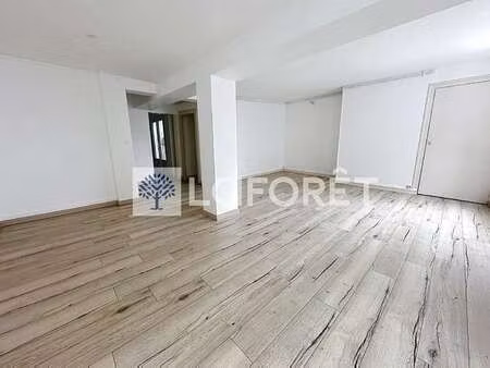 location appartement 5 pièces à bressuire (79300) : à louer 5 pièces / 95m² bressuire