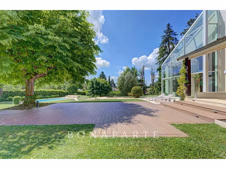 maison de luxe à vendre à crespières