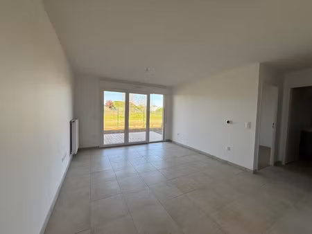 louer appartement t2 en copropriété avec terrasse  jardin et