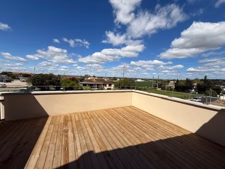 louer appartement t3 en copropriété avec grande terrasse et