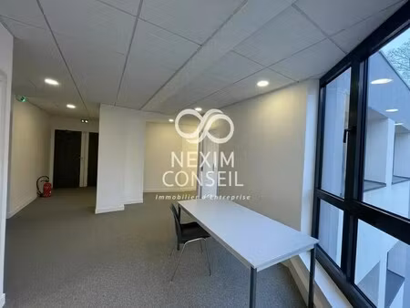 vente bureaux 102 m² à 993 m²