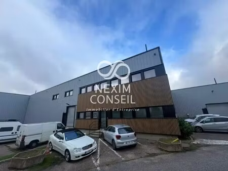 location local d'activités 1 855 m²