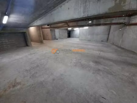 location local d’activités courbevoie 92400 390m²