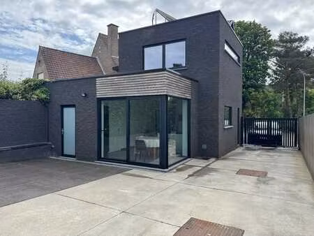 à louer - maison jumelée rénovée