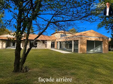 pavillon de 167 m² à reze