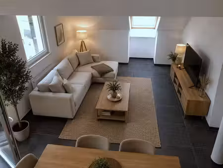 appart 3 chbres + parking intérieur inclus => 1050€