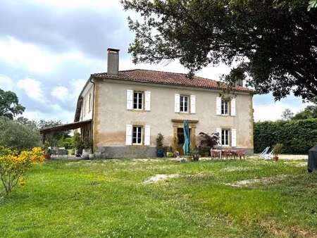 maison de caractère rénovée sur 6178 m² de terrain