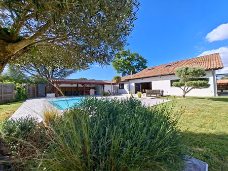 a vendre  maison de caractère à linxe