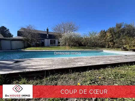 magnifique longère avec 5 chambres et piscine