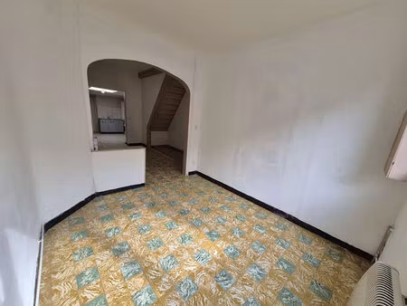 à découvrir sans tarder - maison pleine de charme et de potentiel