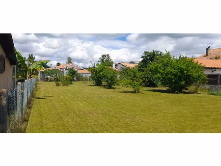 beau terrain constructible en centre ville