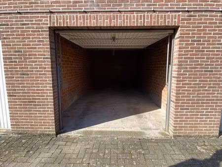 garage à louer à brasschaat € 110 (lo98o) - est8 vastgoed | zimmo