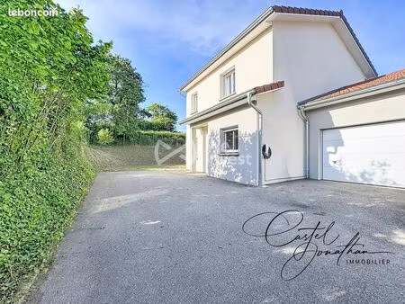 villa 3 pièces 96 m²