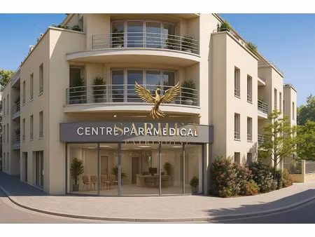 vente locaux professionnels 0 pièces 124 m² à bormes-les-mimosas (83230)  440 000 €