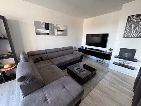 appartement 2 pièce(s) de 46 47m2 à boussy saint antoine