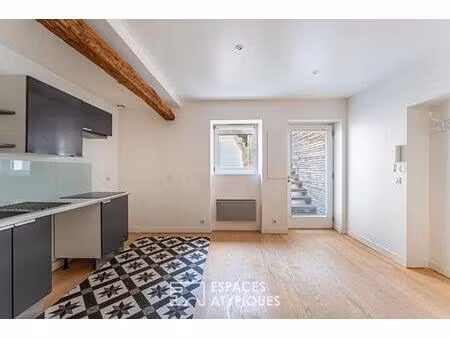 charmant duplex entièrement rénové dans l'hypercentre de montesson
