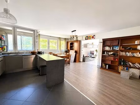 vente appartement 5 pièces proche métro et commerces charenton-le-pont